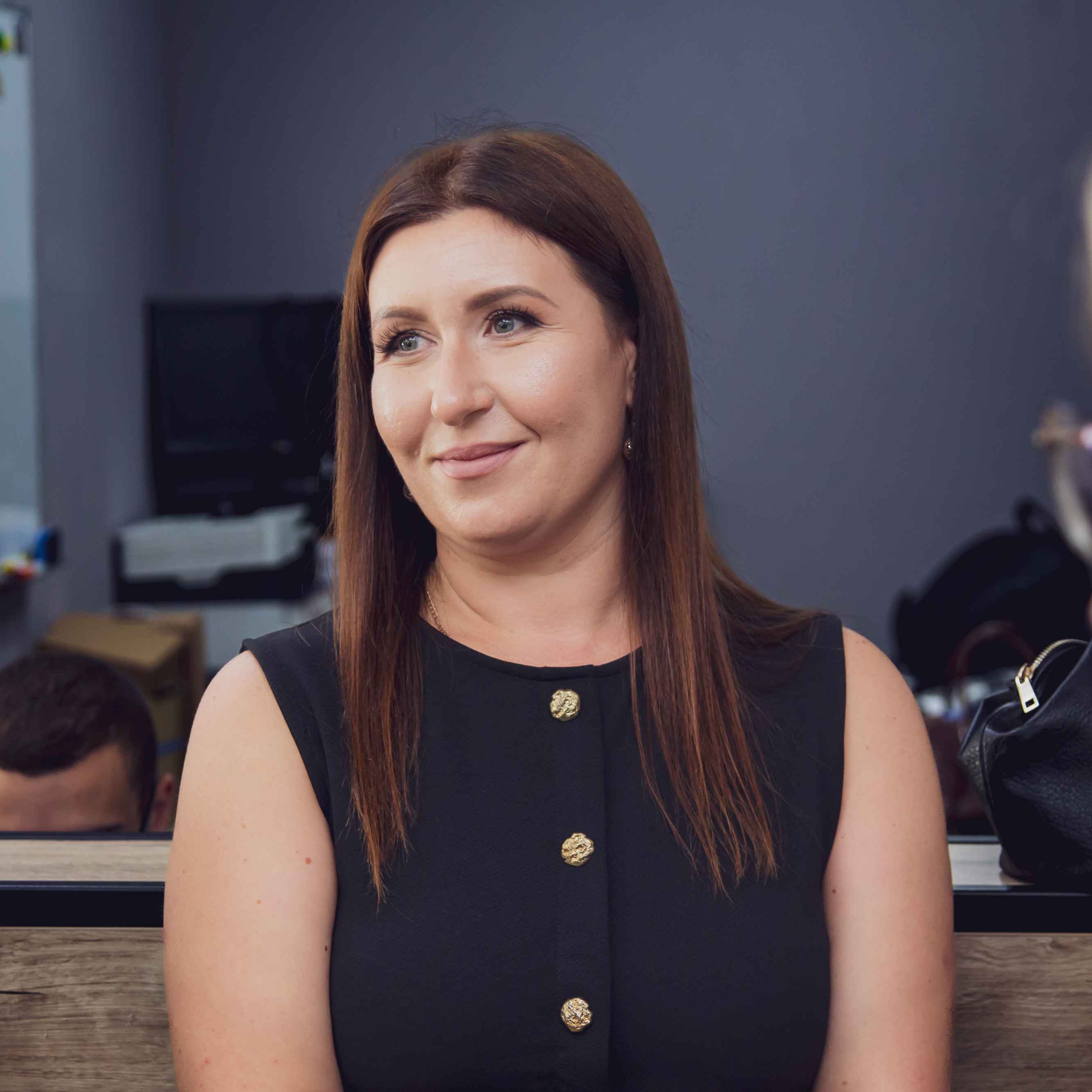 Тут мало бути фото